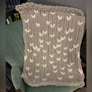 Plush Heart Patterned Baby Blanket in Grey and White